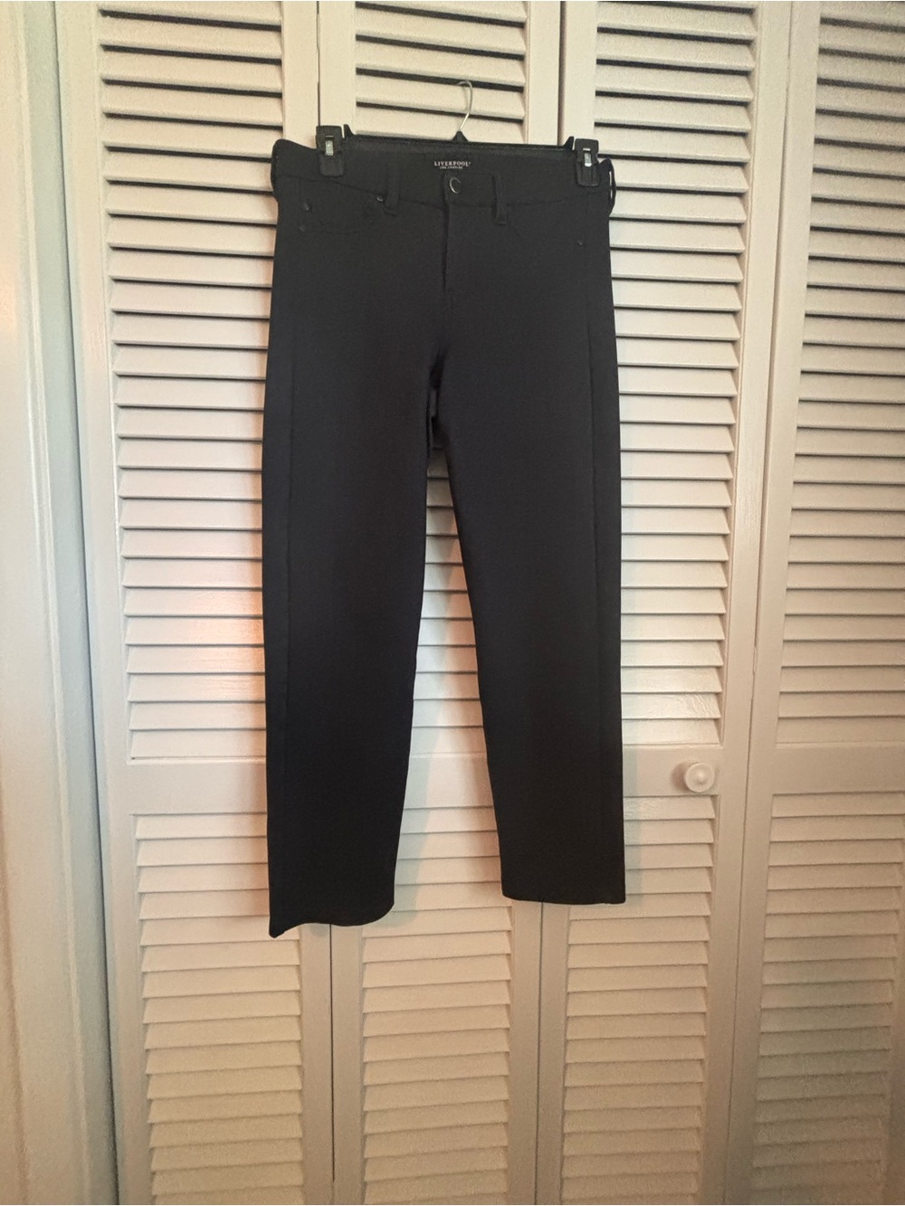 Trending Women’s Liverpool Los Angeles Herringbone Knit Black Straight Pants